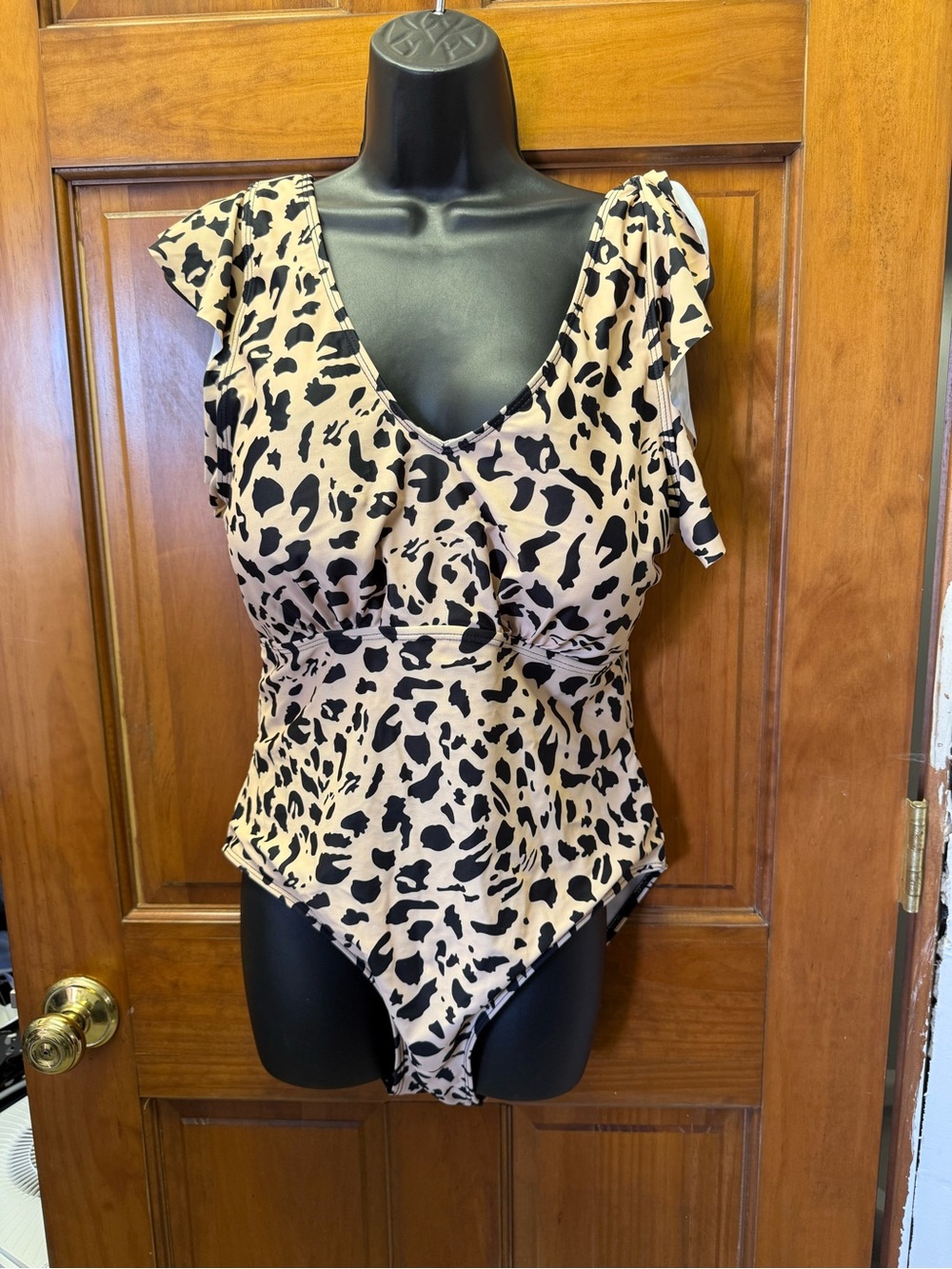 SHEIN Beige and Black Leopard Print One-Piece Swimsuit